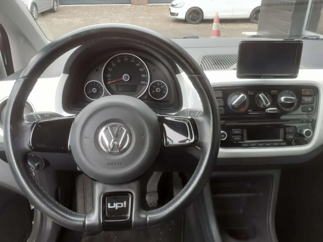 Volkswagen Up