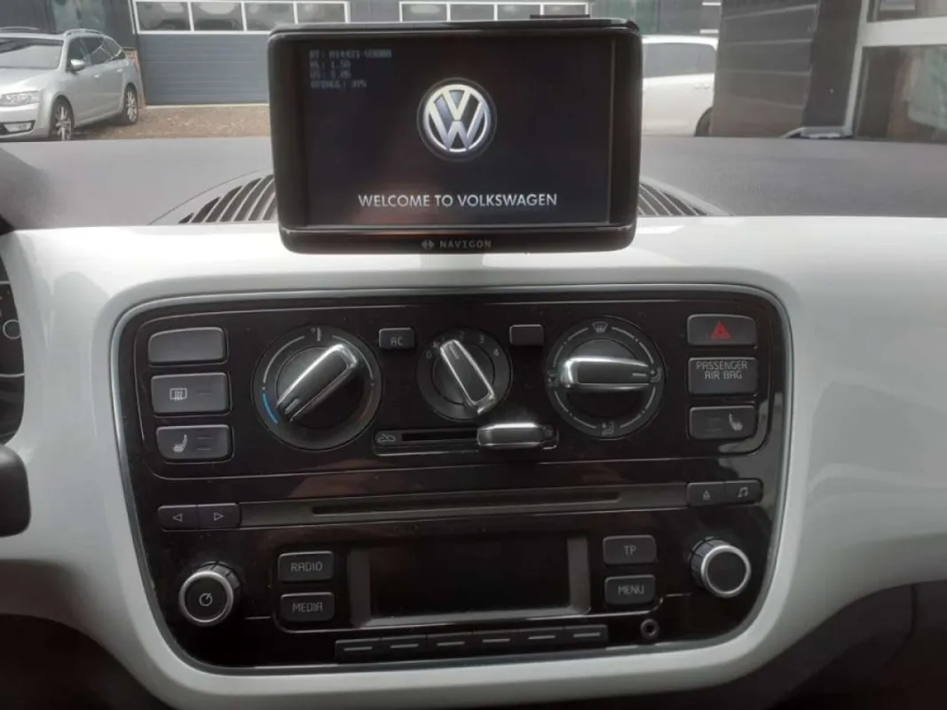 Volkswagen Up