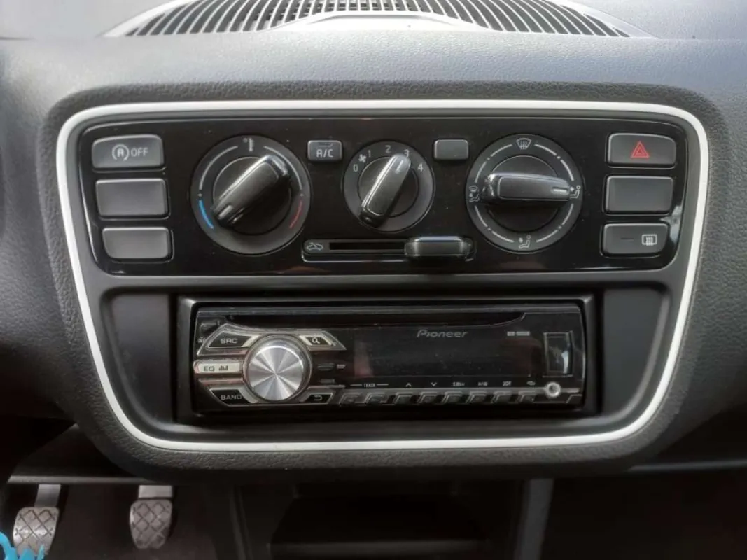 Volkswagen Up
