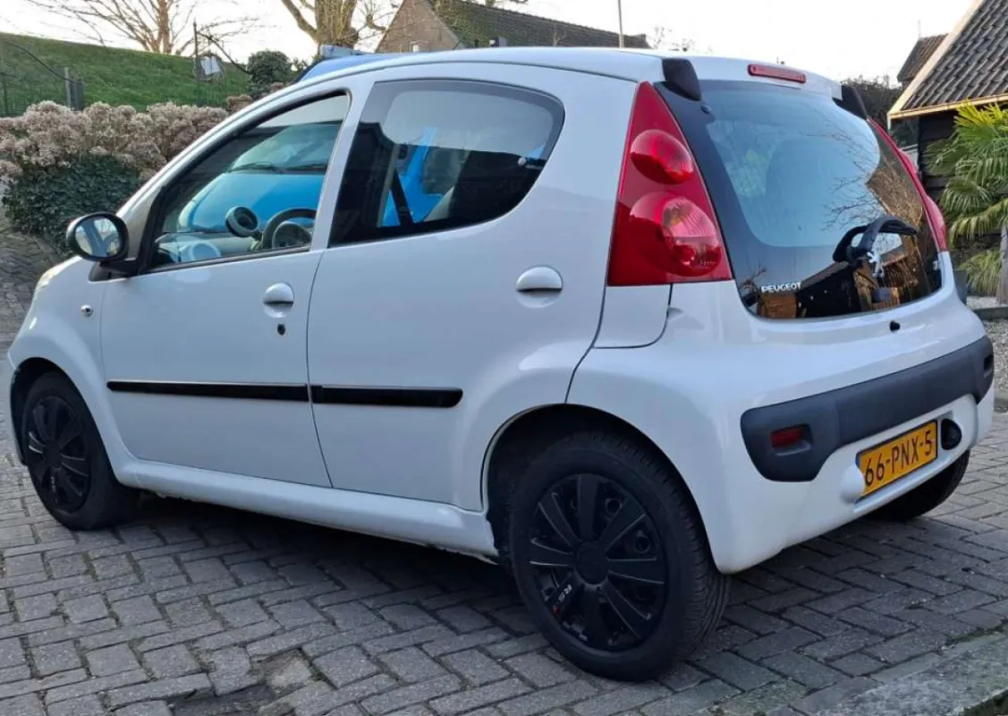 Peugeot 107