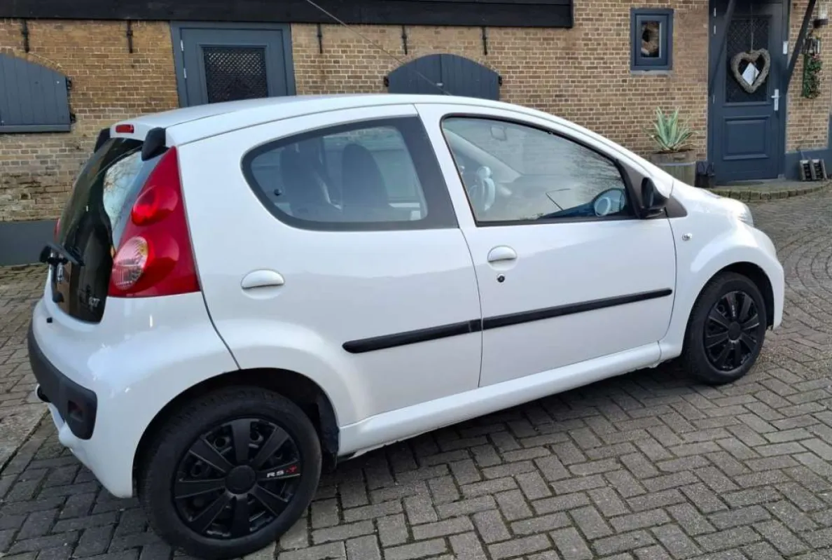 Peugeot 107