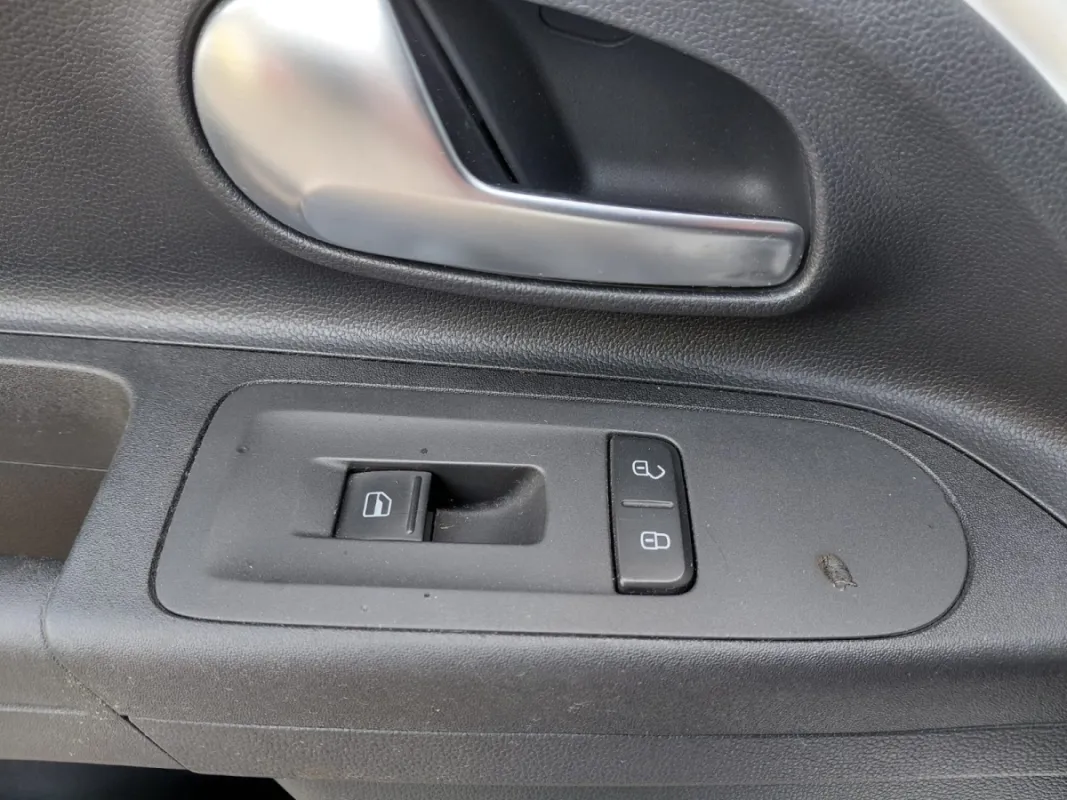 Volkswagen UP ! 1.0 move up Bluemotion